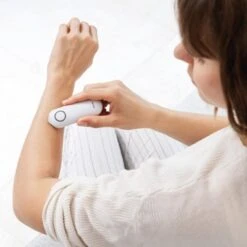 Beurer - BR 60 Insect Bite Healer (5 Years Warranty) -Beurer beurer br 60 insect bite healer 5 years warranty 2